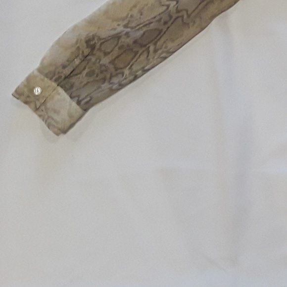 Old Navy Blouse - Picture 3 of 3